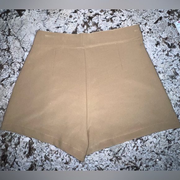 NWT C-Mode khaki pleated skort - Picture 2 of 7